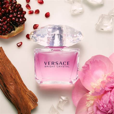 versace bright crystal note olfattive|versace bright crystal models name.